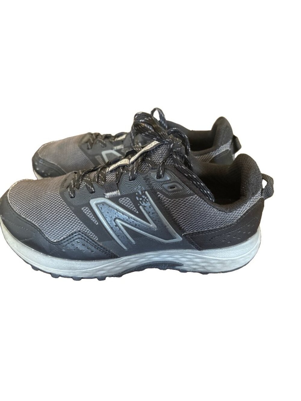 New Balance 410 Trail Running Shoe Men's Black/Grey Size 8 Men’s & 8.5W MT410LB8